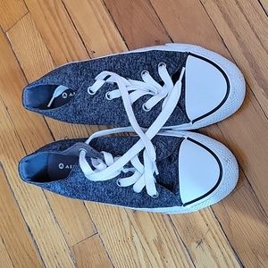 Airwalk sneakers, 7.5, charcoal grey